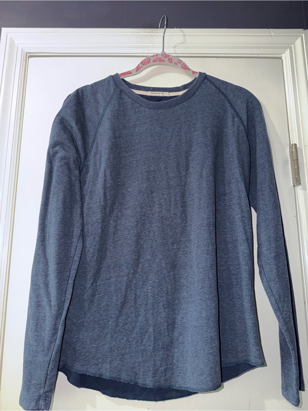 Marine Layer Women's Long-Sleeve Crewneck in Heather Navy